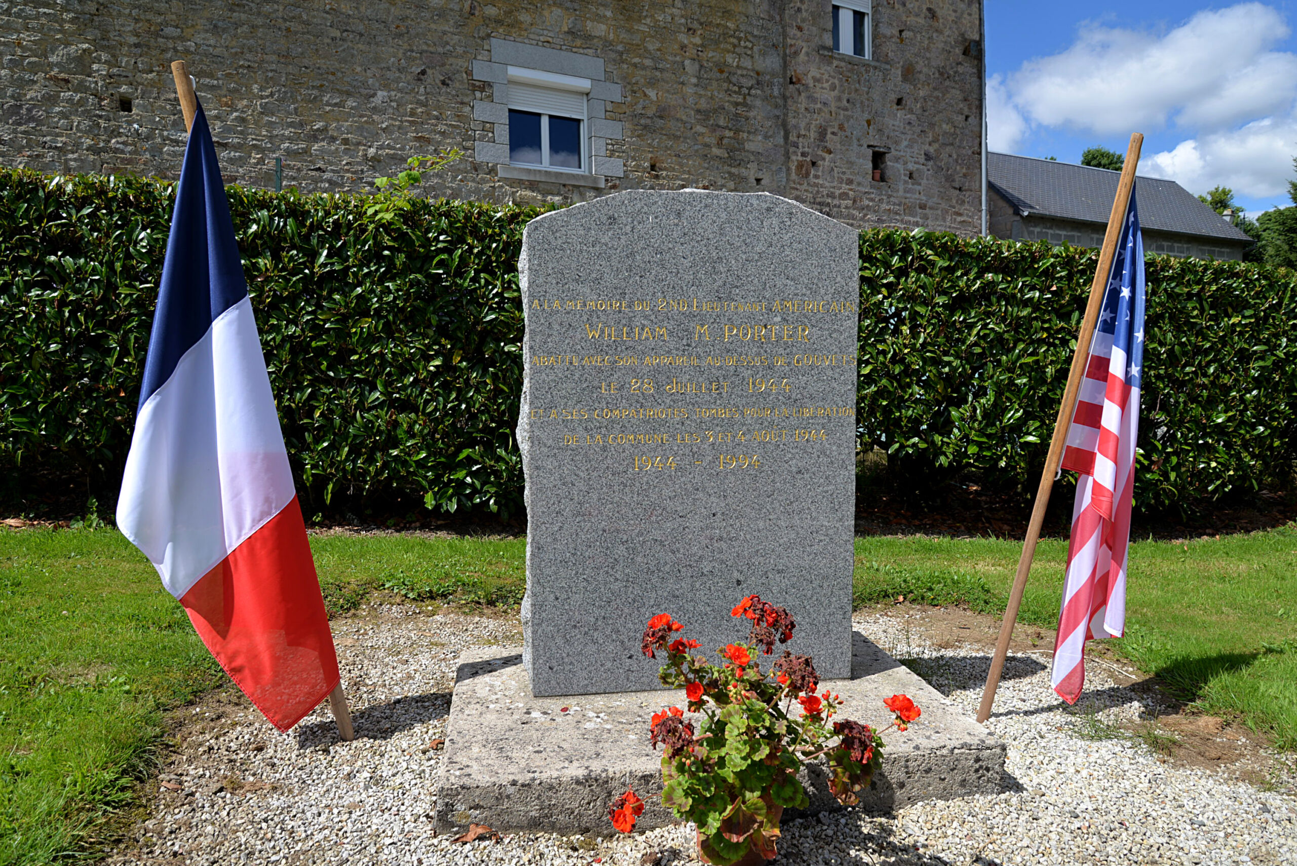 Plaque commémorative 1944 à Gouvets